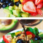 Strawberry spinach salad