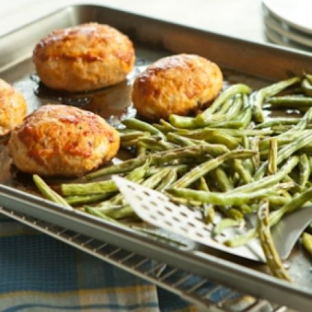 Mini Turkey Meatloaf and Maple Green Beans Sheet-Pan Dinner