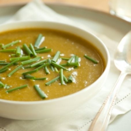 Spring Asparagus and Broccoli Soup