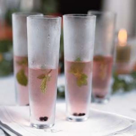 Sparkling Pepper Berry Cocktail