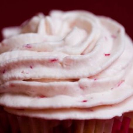Frosting: Strawberry Whipped Cream Frosting