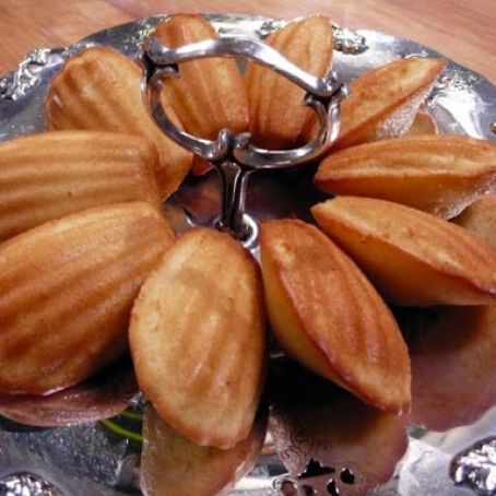 Lemon Madeleines*