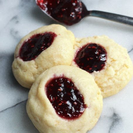 Raspberry Cheesecake Thumbprint Cookies