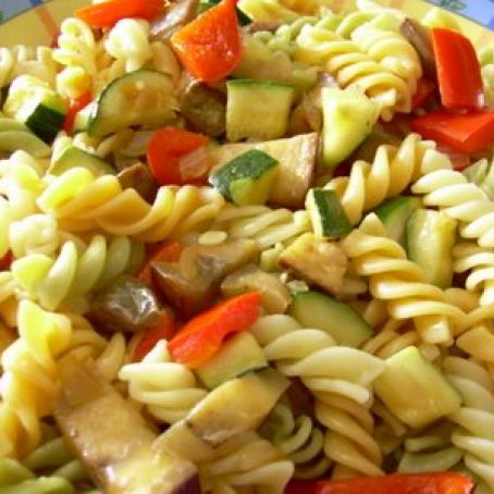 ENSALADA DE VEGETALES Y FIDEOS