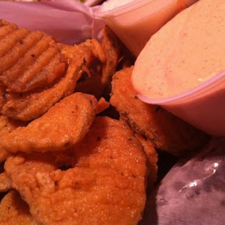 Copycat Texas Roadhouse Fried Pickles 