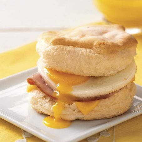 Breakfast Biscuit ‘n’ Eggs Sandwich