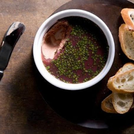 CHICKEN LIVER MOUSSE w/GRAPE GELEE