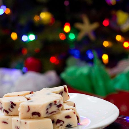 White Chocolate Cranberry Fudge