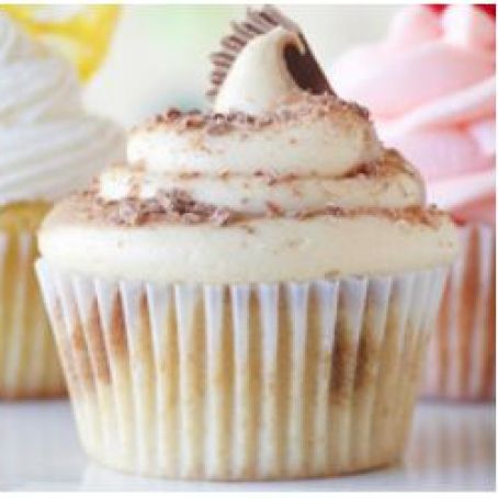 Peanut Butter-Chocolate Twist Cupcakes