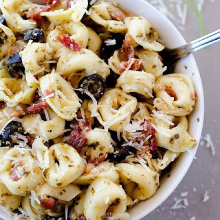 Pesto Tortellini Salad