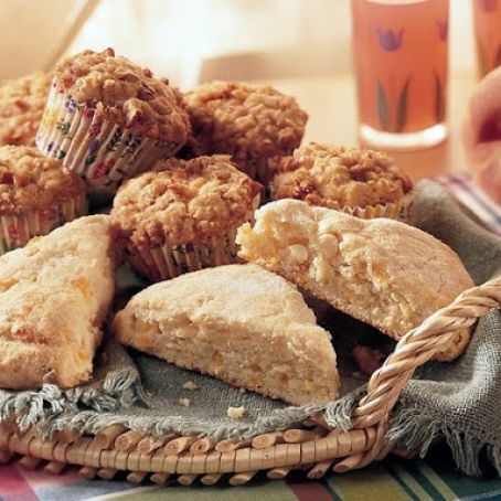 Praline-Peach Muffins