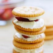 Strawberry Cheesecake RITZwich