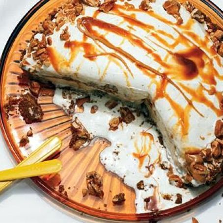 PEANUT BRITTLE & CARAMEL ICE CREAM PIE