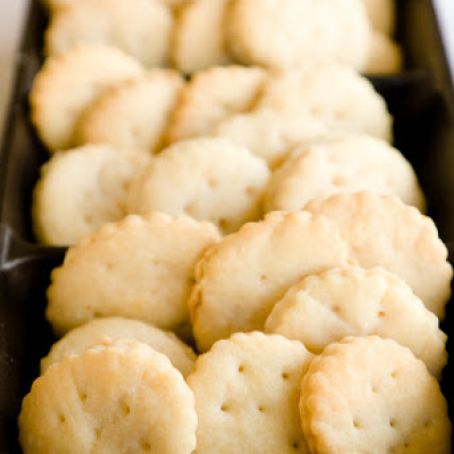Homemade Ritz Crackers