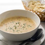 Classic New England Clam Chowder