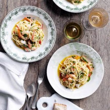 Spaghetti with Fresh water fish
