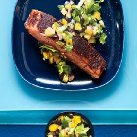 JAMAICAN JERK SALMON w/MANGO PINEAPPLE SALSA