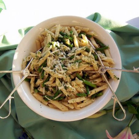 Penne with Parmesan Cream and Prosciutto