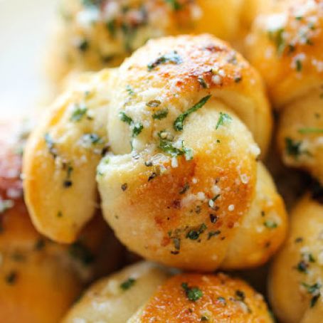 Easy Garlic Parmesan Knots