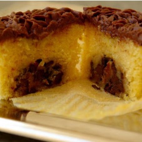 Chocolate Chip Cookie Dough + Cupcake