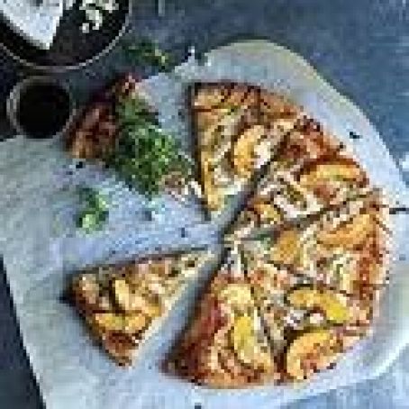 Peach and Gorgonzola Chicken Pizza