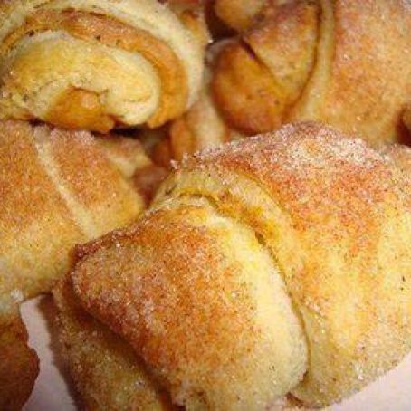 Mini Fall Pumpkin Pie Croissants