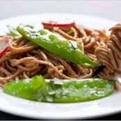 STIR FRIED SNOW PEAS w/SOBA NOODLES
