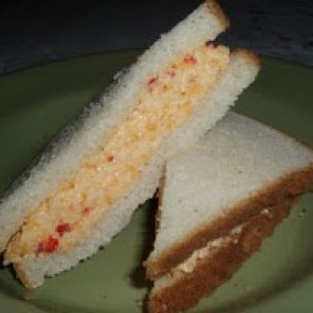 The “Unofficial” Masters Pimento Cheese Sandwich
