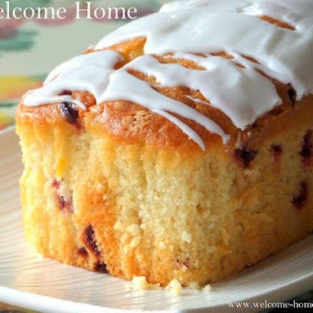Raspberry Peach Pound Cake