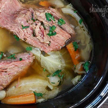 Crock Pot Corned Beef and Cabbage