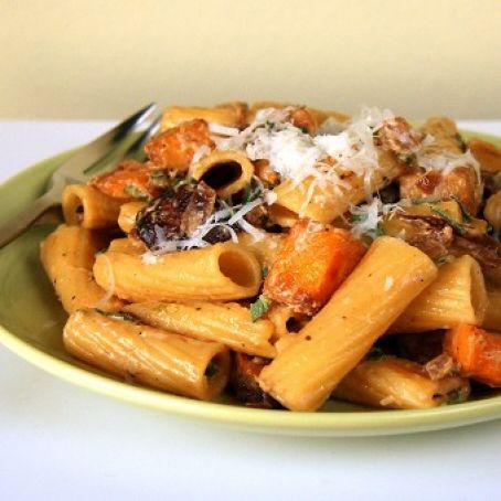 Rigatoni with Goat Cheese, Roasted Butternut Squash and Mushrooms