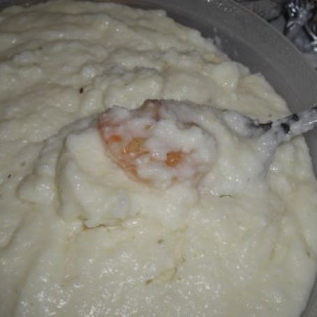 Smoked Shrimp and Cheesy Grits