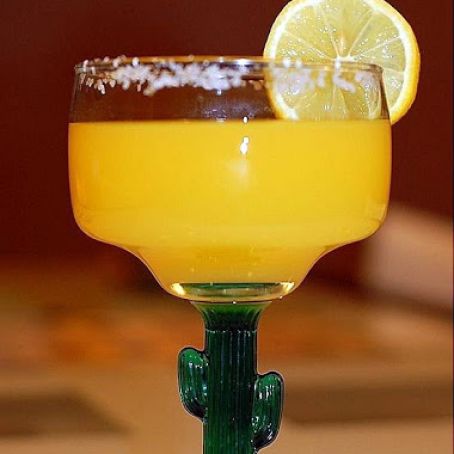 Cocktails (Mango Margarita)