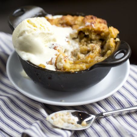 Apple Cornbread Cobbler