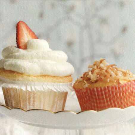 Strawberry Cream Cupcakes