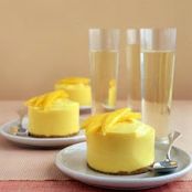 Frozen Mango-Cream Cakes