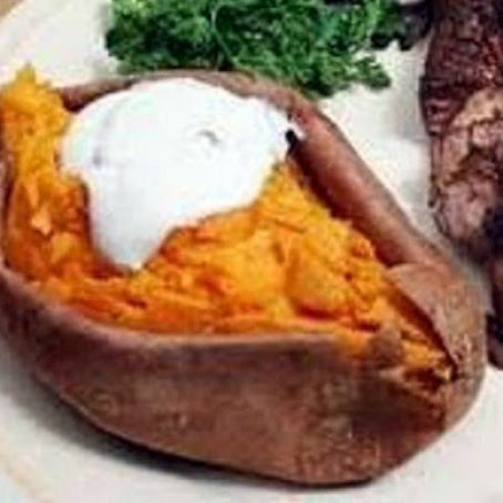 Baked Sweet Potato with Yogurt Sauce