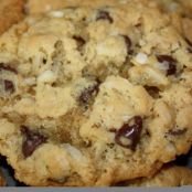 OATMEAL COCONUT CHOCOLATE CHIP COOKIE