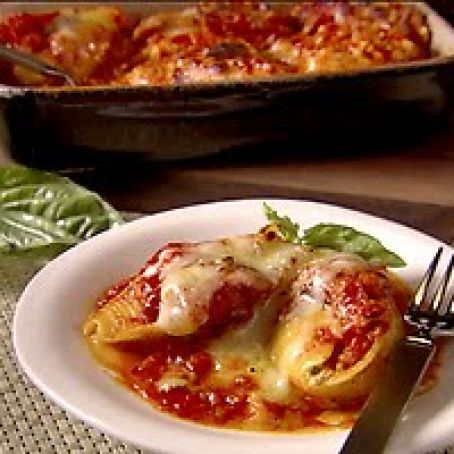 Turkey and Artichoke Stuffed Shells with Arrabbiata Sauce