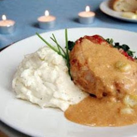 Braised Pork Chops In Sour Cream Sauce