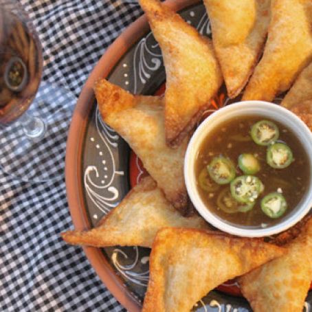 Green Chili Chicken Won Tons