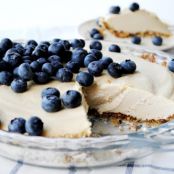 Raw Vegan Cheese Cake with cashew cream