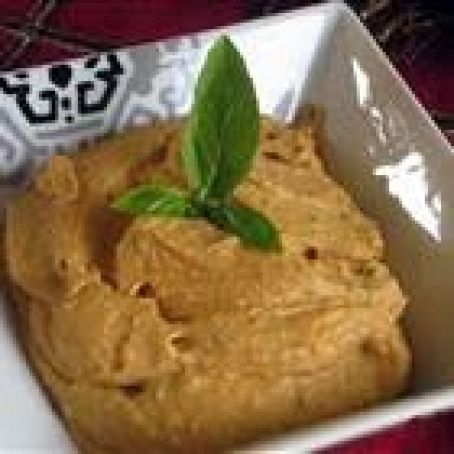 Sun-Dried Tomato Hummus (full size recipe)