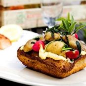 Grillad gravlax med potatis- och spenatpaj