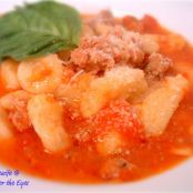 Sardianian Sausage Tomato Sauce & Ciccione (Gnocchi)