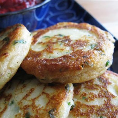Garlicy Mashed Potato Cakes