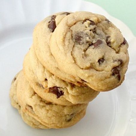 BEST-EVER Chewy Chocolate Chip Cookies