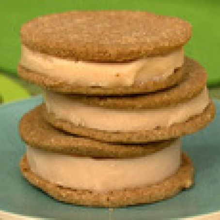 Daphne Oz's Peach Maple Sherbet Sandwich