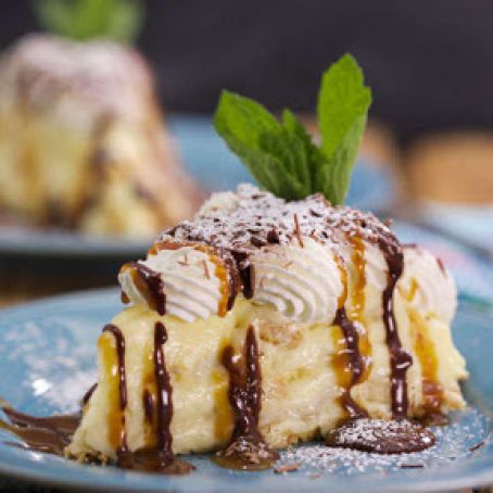 Emeril Lagasse’s Banana Cream Pie With Caramel and Chocolate Drizzles Recipe