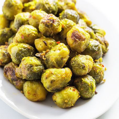 The Best Garlic Roasted Brussels Sprouts